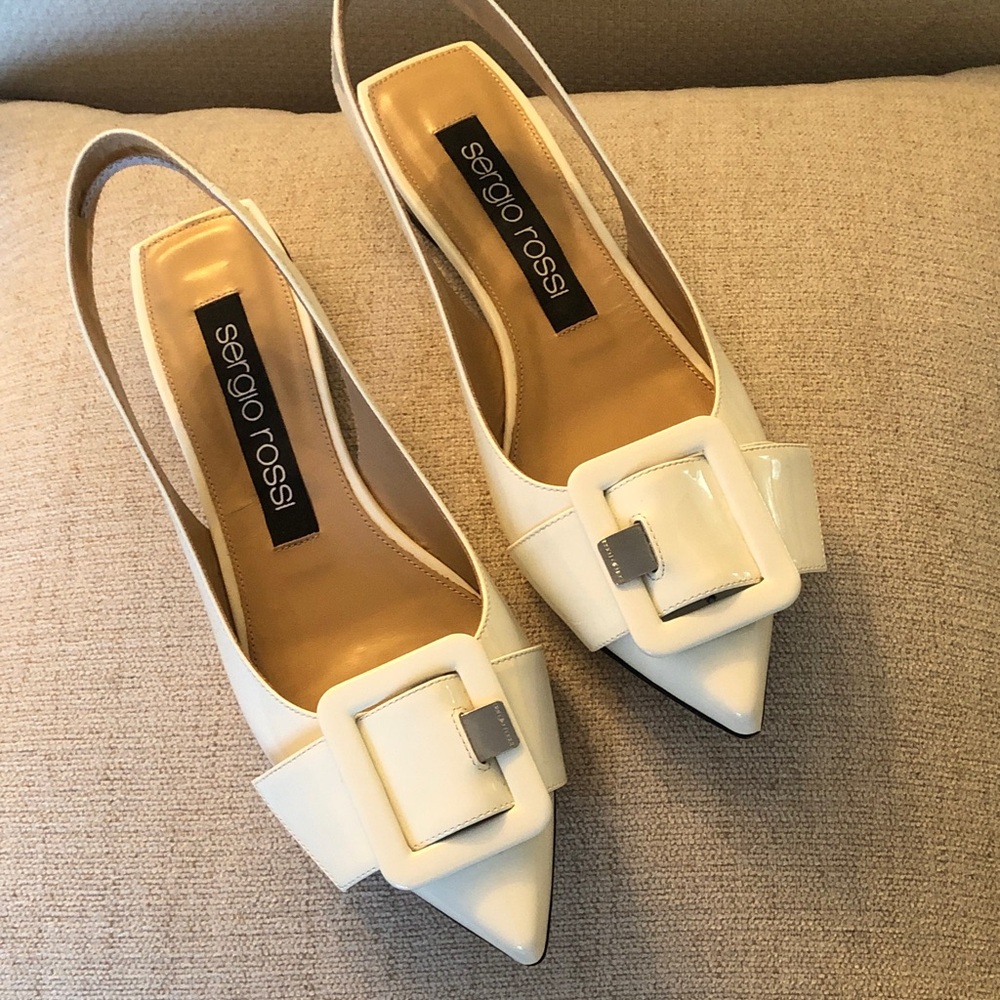 Sergio Rossi White Pointed Slingback Flats with Buckle - Picture 9 of 9